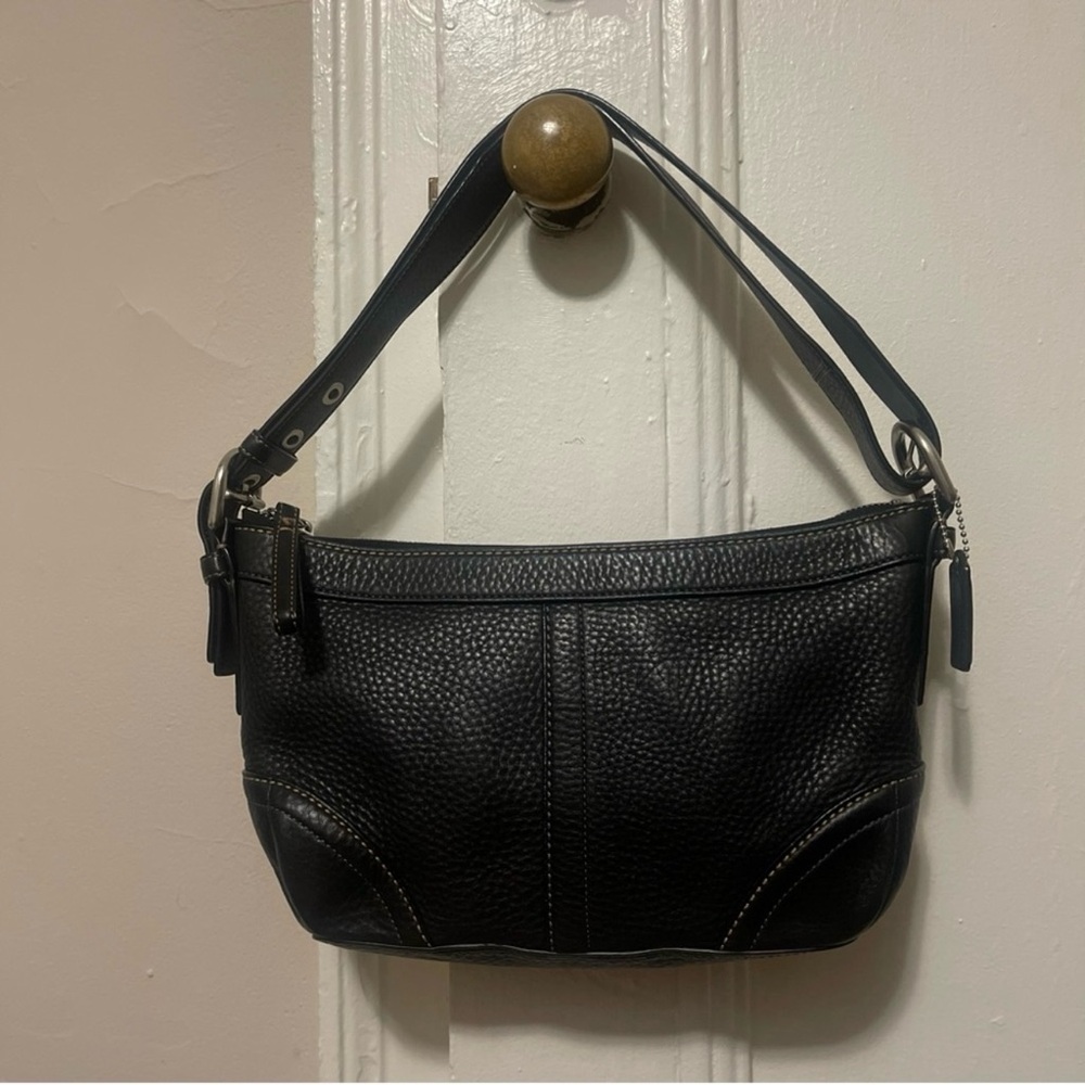 Coach Vintage Shoulder Black Leather Bag - Picture 9 of 10